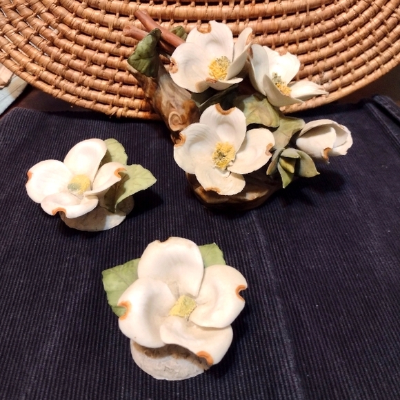 3/$12 Beautiful vintage porcelain dogwood flowers